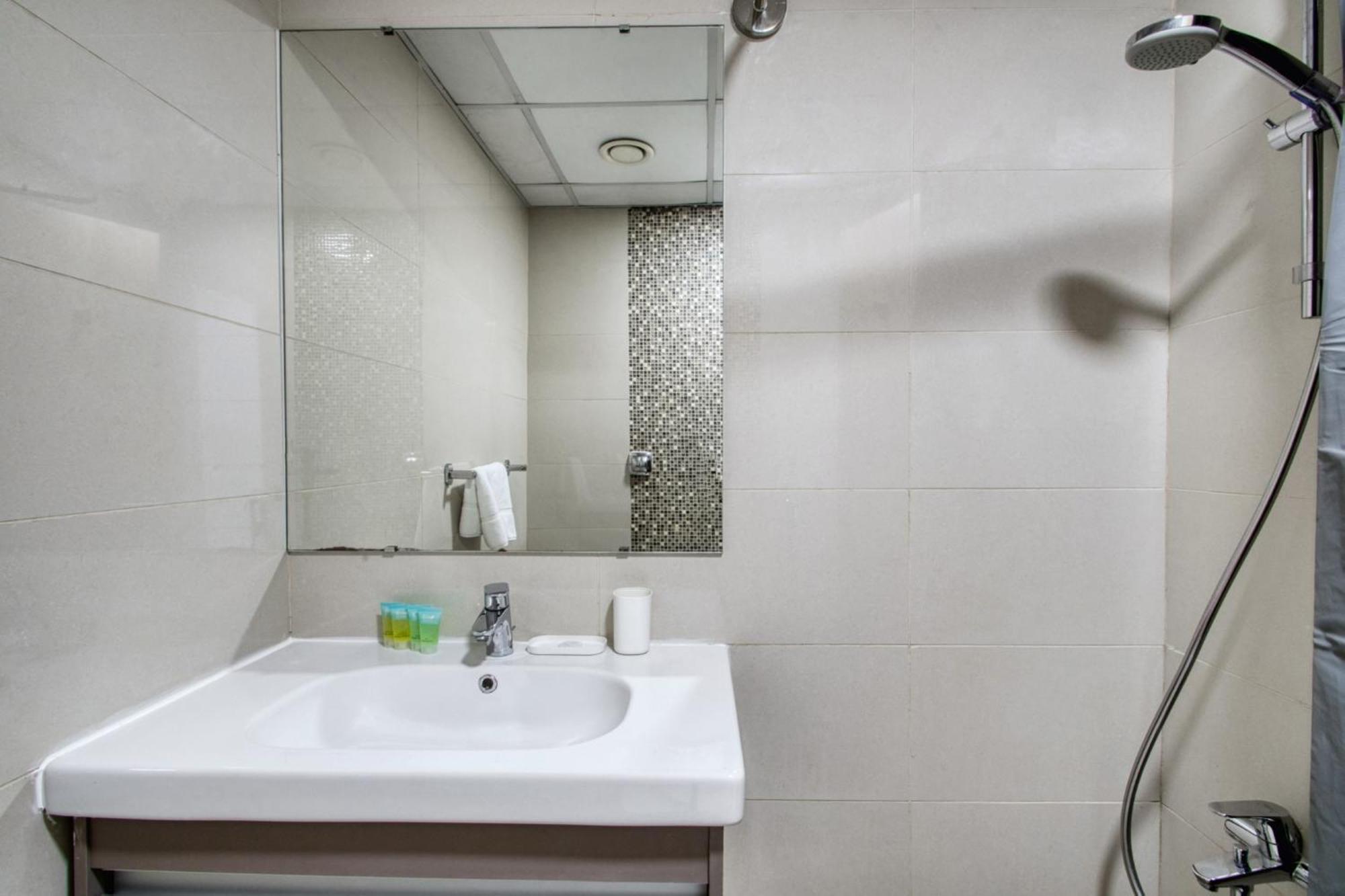 Appartamento Iconic 2Br With Marina Views Dubai Esterno foto