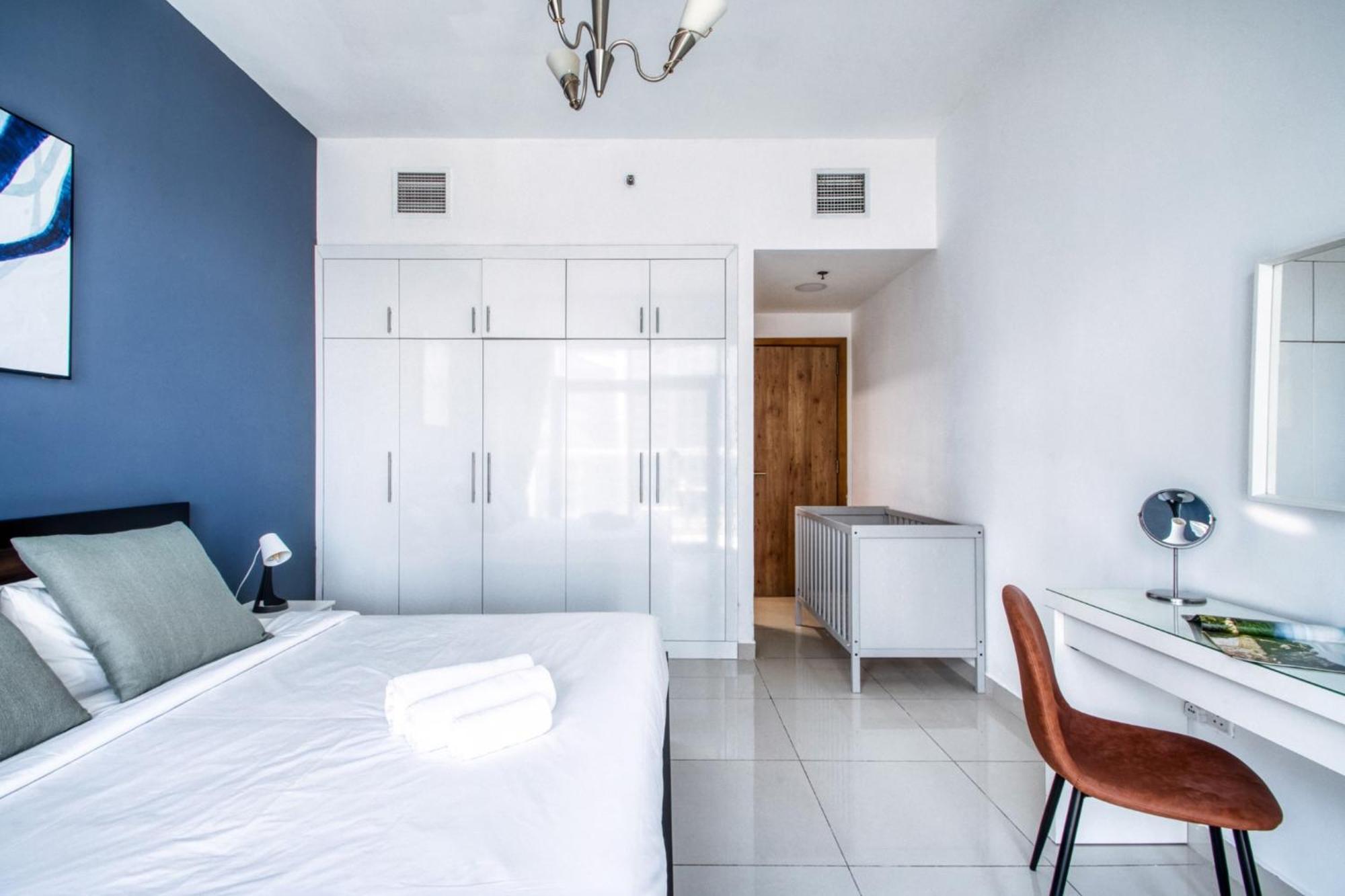 Appartamento Iconic 2Br With Marina Views Dubai Esterno foto