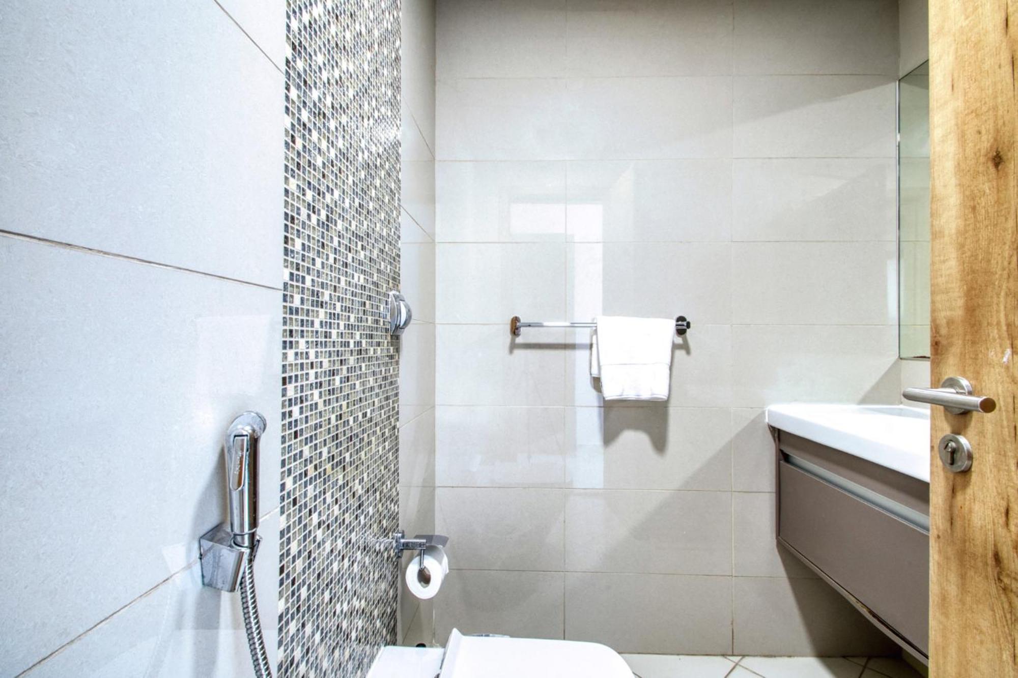Appartamento Iconic 2Br With Marina Views Dubai Esterno foto
